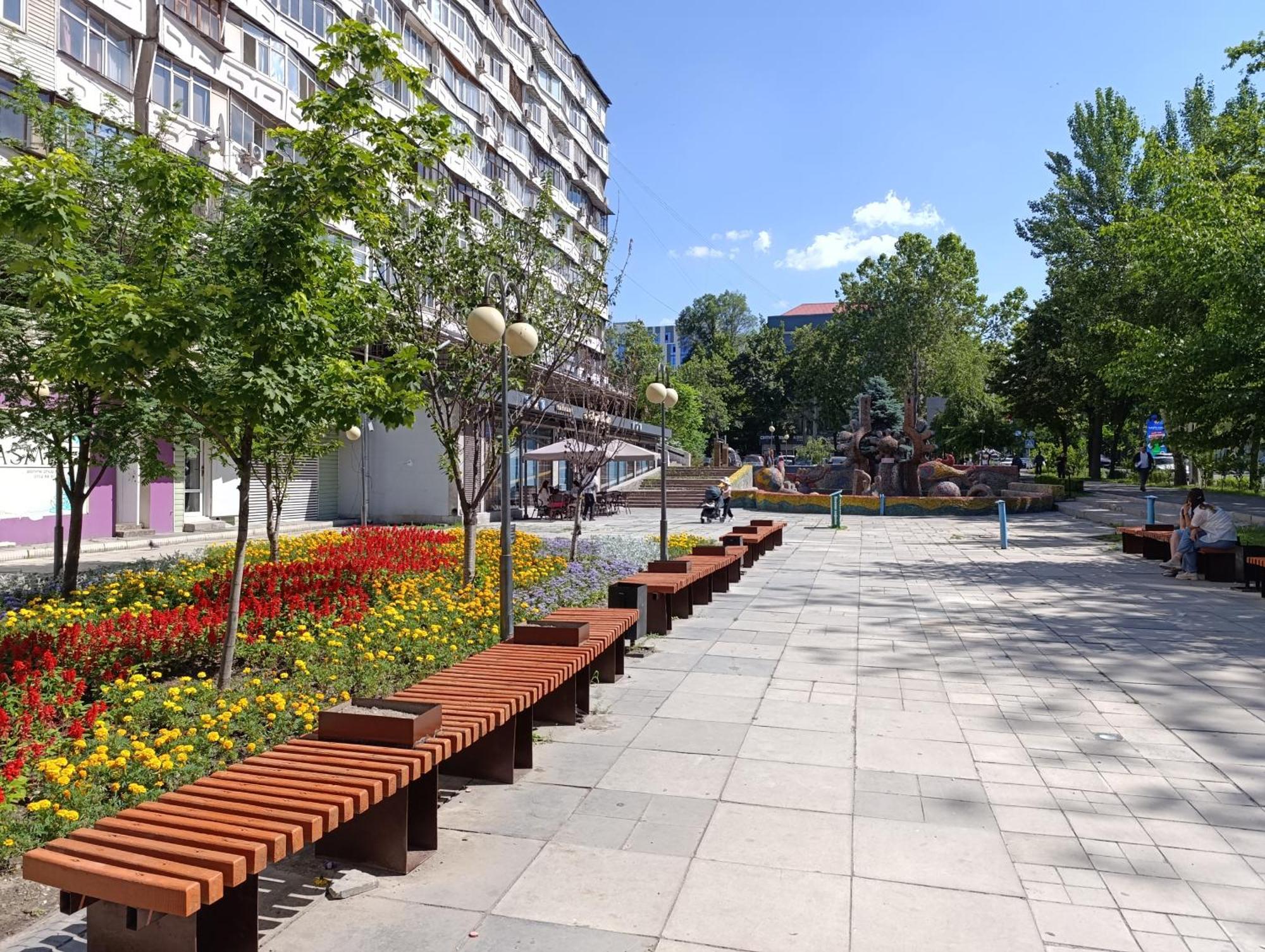 Apartament Aura On Abdrahmanova 145 Biszkek Zewnętrze zdjęcie